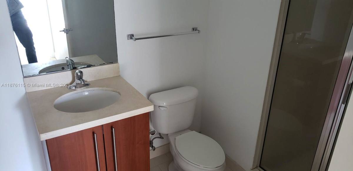 Apartment for rent at 1111 SW 1st Ave #2816, Miami, FL 33130