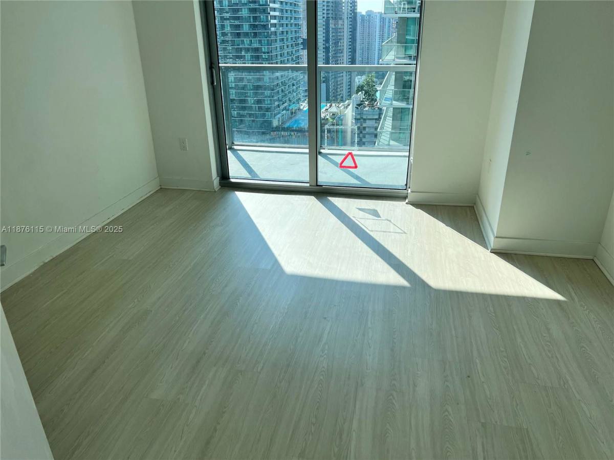 Apartment for rent at 1111 SW 1st Ave #2816, Miami, FL 33130