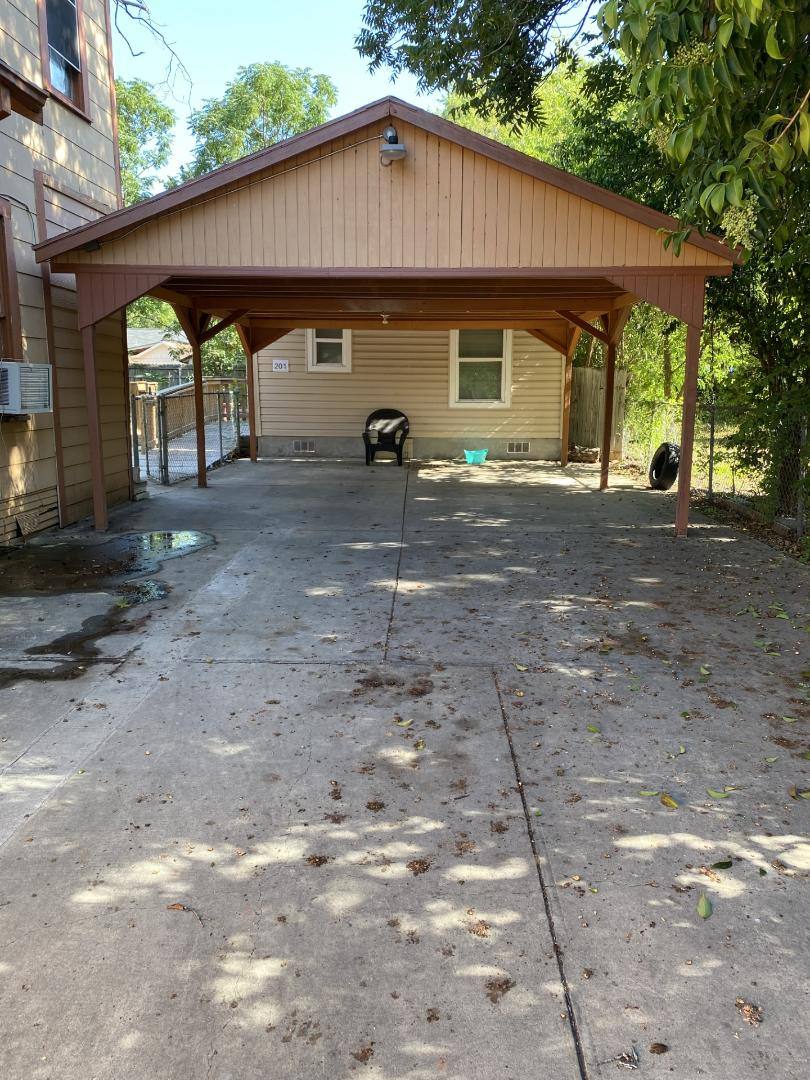 Apartment for rent at 863 Steves Ave #201, San Antonio, TX 78210