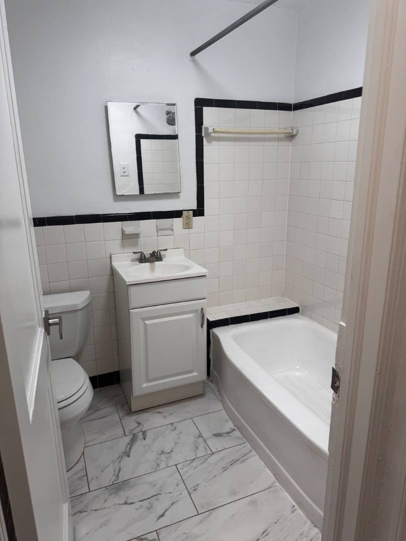 2325 Haverford Rd #A, Ardmore, PA 19003 - Apartment for Rent - Image 2