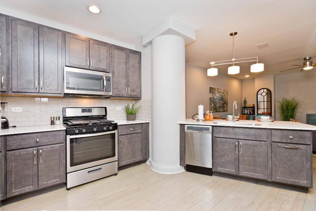 Apartment for rent at 4600 N Clarendon Ave #1408, Chicago, IL 60640