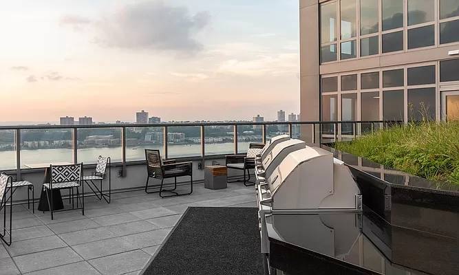 Apartment for rent at 606 W 57th St #938, New York, NY 10019