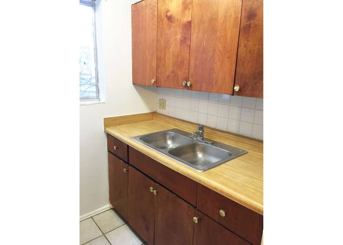 Apartment for rent at 880 Lafayette Ave, Cincinnati, OH 45220
