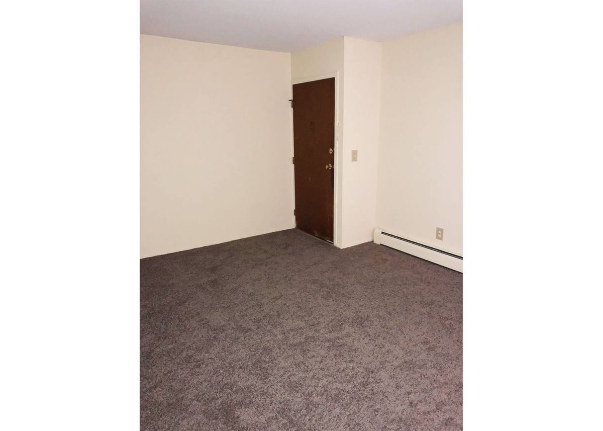 Apartment for rent at 880 Lafayette Ave, Cincinnati, OH 45220