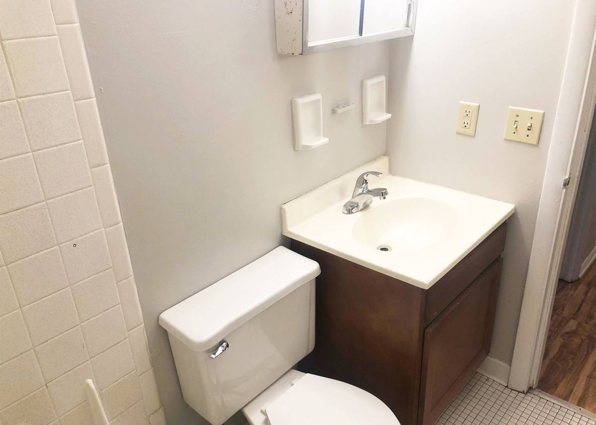 Apartment for rent at 440 Ludlow Ave, Cincinnati, OH 45220