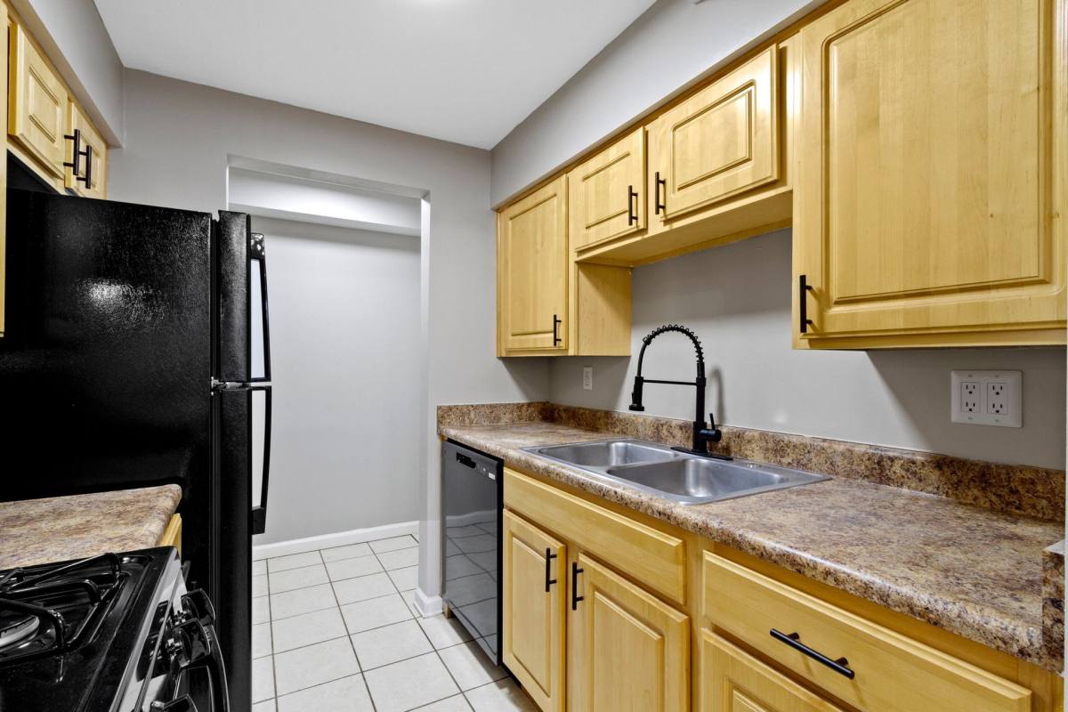Apartment for rent at 5018 Lemans Dr, Indianapolis, IN 46205