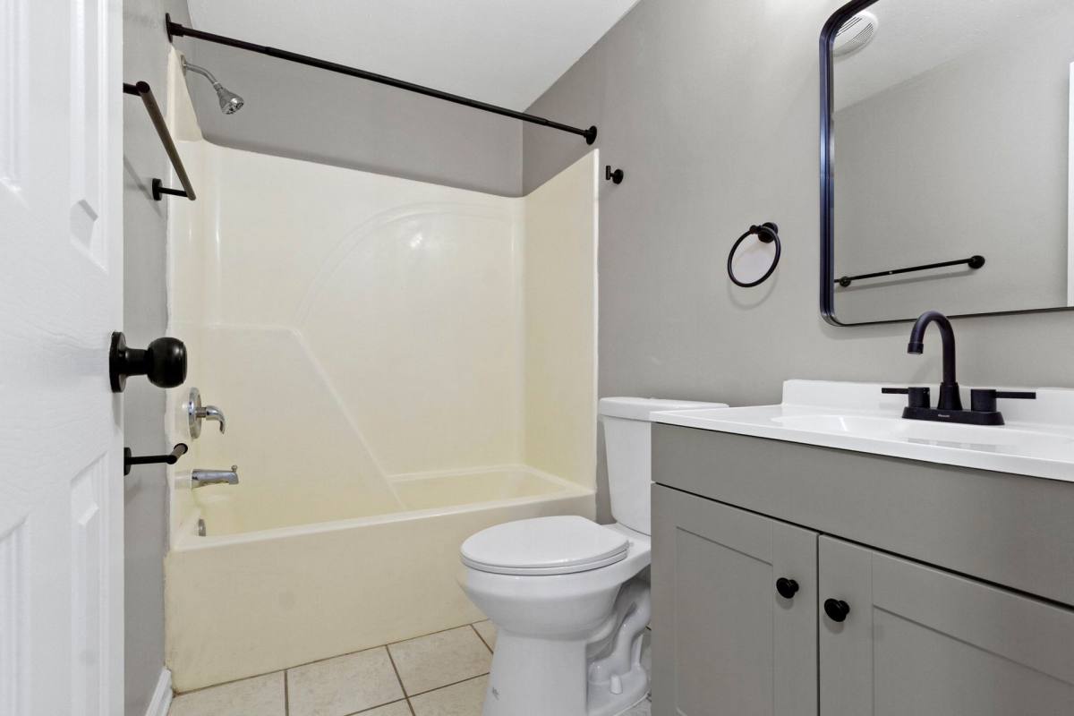 Apartment for rent at 5018 Lemans Dr, Indianapolis, IN 46205