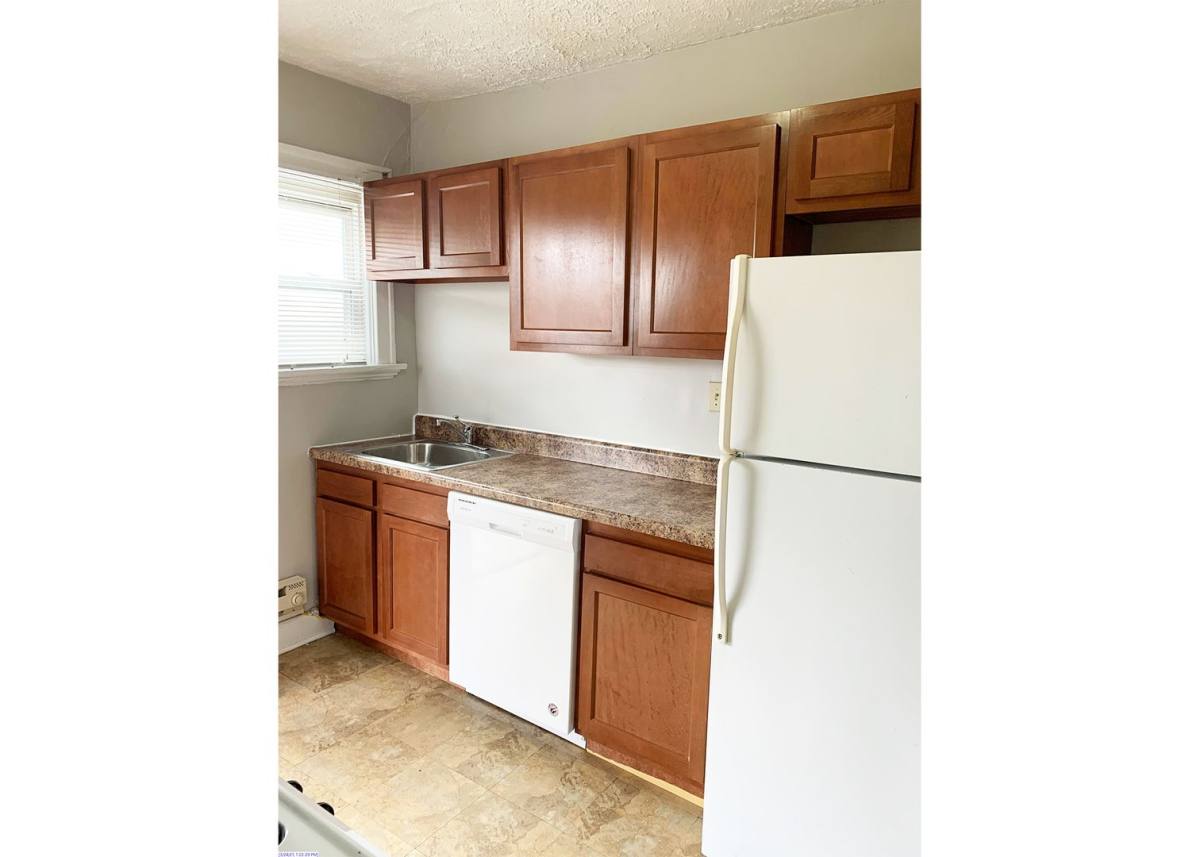 Apartment for rent at 415-419-423 Probasco St, Cincinnati, OH 45220