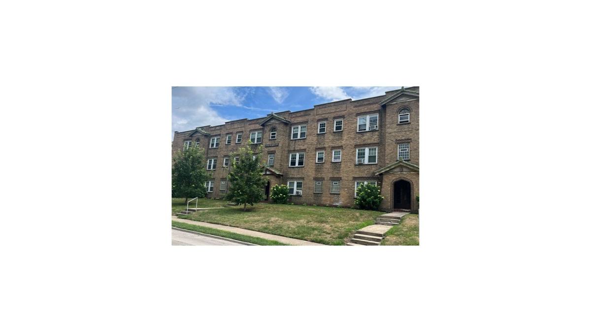 Apartment for rent at 415-419-423 Probasco St, Cincinnati, OH 45220