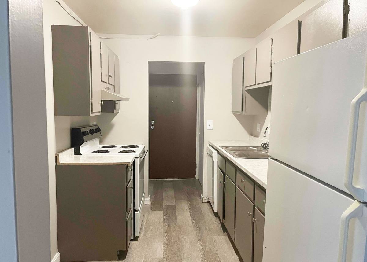 Apartment for rent at 1600 Thompson Heights, Cincinnati, OH 45223