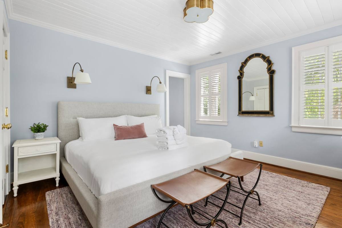 House for rent at 84 1 3 King St #B, Charleston, SC 29401