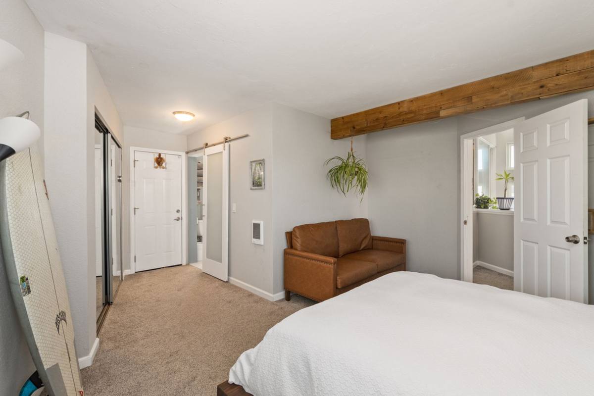 Townhouse for rent at 735 Verona Court, San Diego, CA 92109