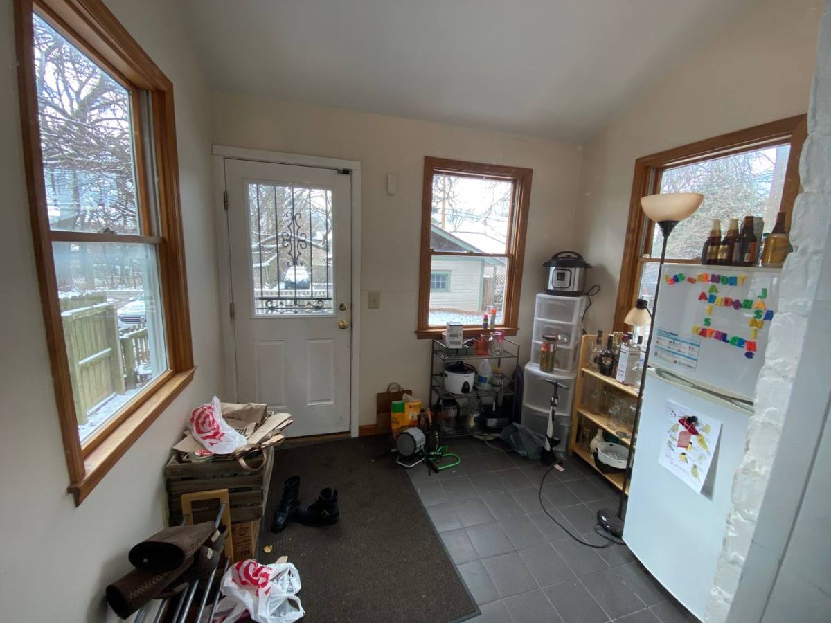Apartment for rent at 1483 Belmont Place, Columbus, OH 43201
