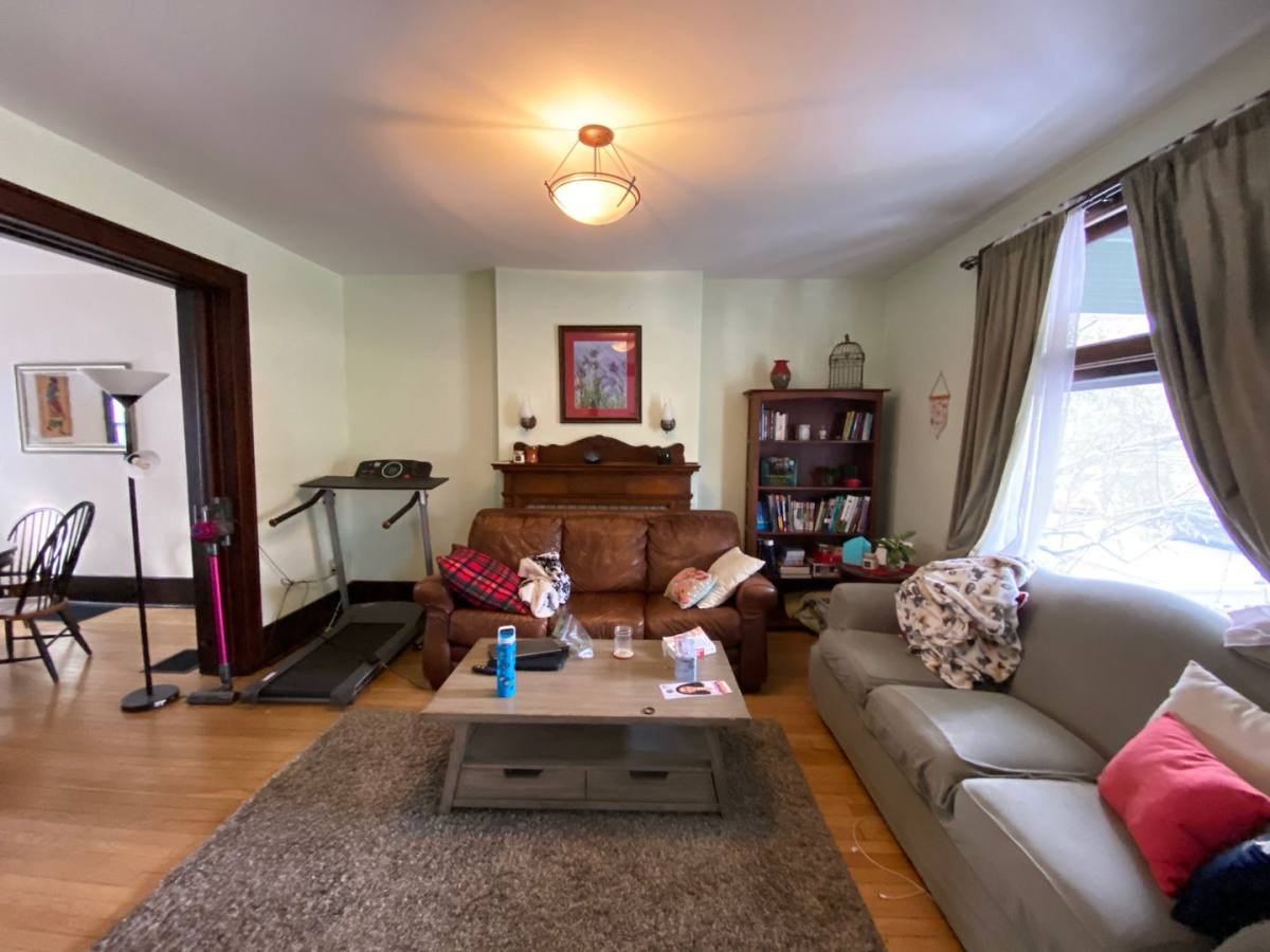 Apartment for rent at 1483 Belmont Place, Columbus, OH 43201