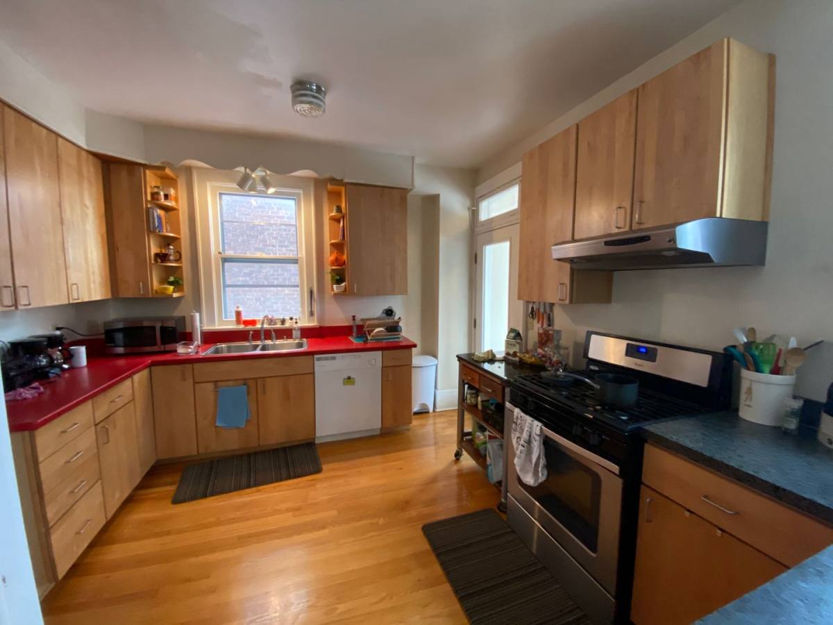 Apartment for rent at 1483 Belmont Place, Columbus, OH 43201