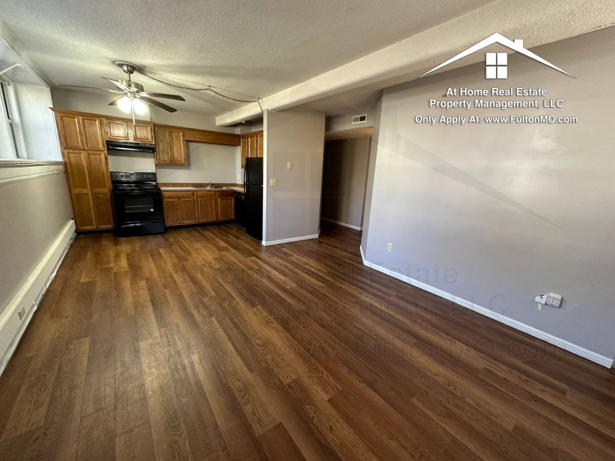 Apartment for rent at 808 Center St #3, Fulton, MO 65251