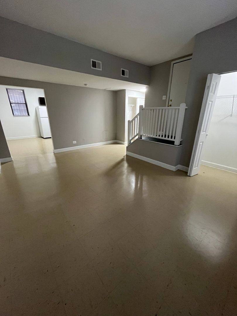Apartment for rent at 3635 W Cermak Rd, Chicago, IL 60623