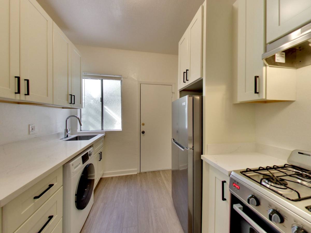 Apartment for rent at 805 Hayes St, San Francisco, CA 94117