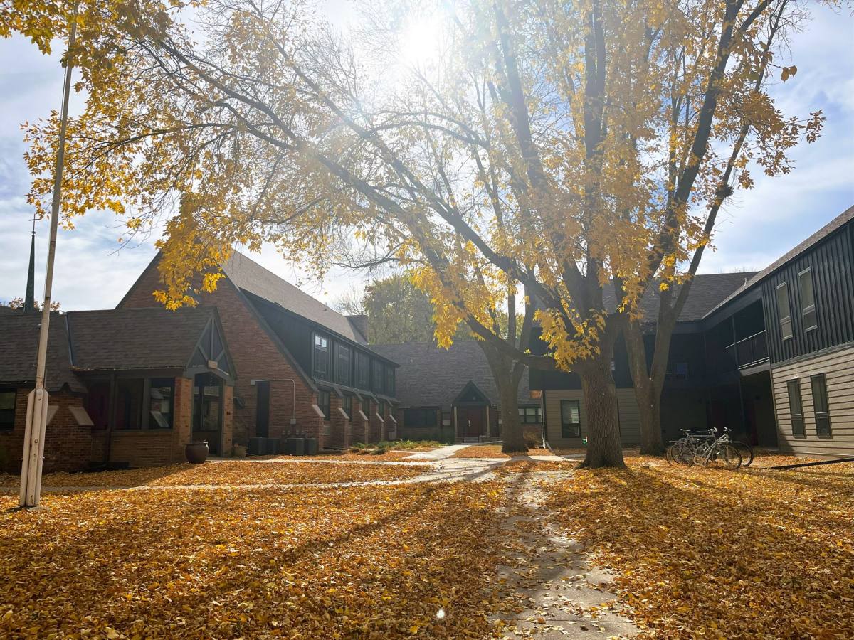 Apartment for rent at 3215 - 3225 E Minnehaha Parkway, Minneapolis, MN 55417