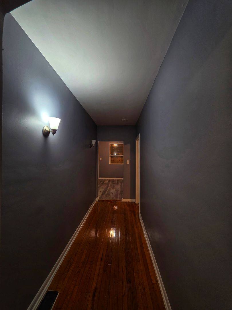 Apartment for rent at 7947 S Essex Ave, Chicago, IL 60617