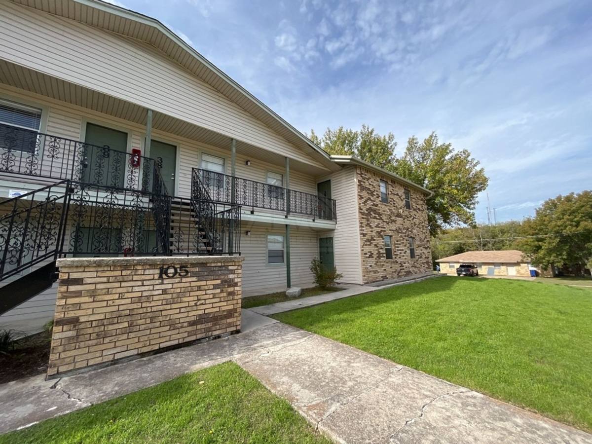 Apartment for rent at 105 W Reagan Ave, Copperas Cove, TX 76522