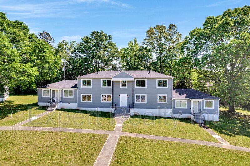 Apartment for rent at 1045B 57th St, Birmingham, AL 35208