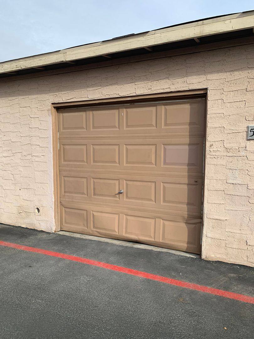 Townhouse for rent at 5148 Greene Lane, Las Vegas, NV 89119