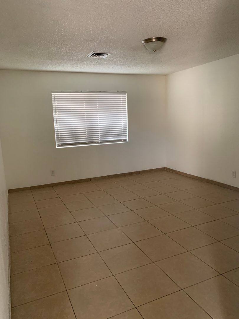 Townhouse for rent at 5148 Greene Lane, Las Vegas, NV 89119