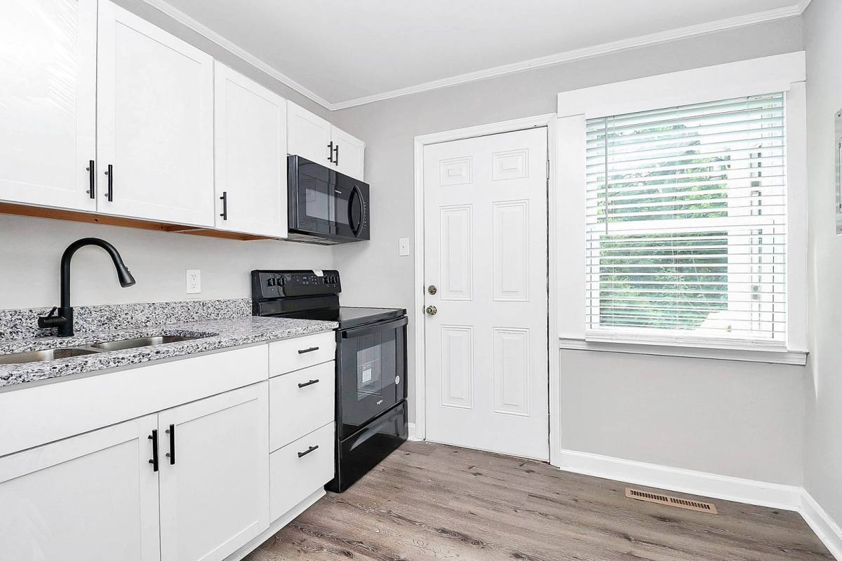 Apartment for rent at 1825 1827 Academy St, Charlotte, NC 28205