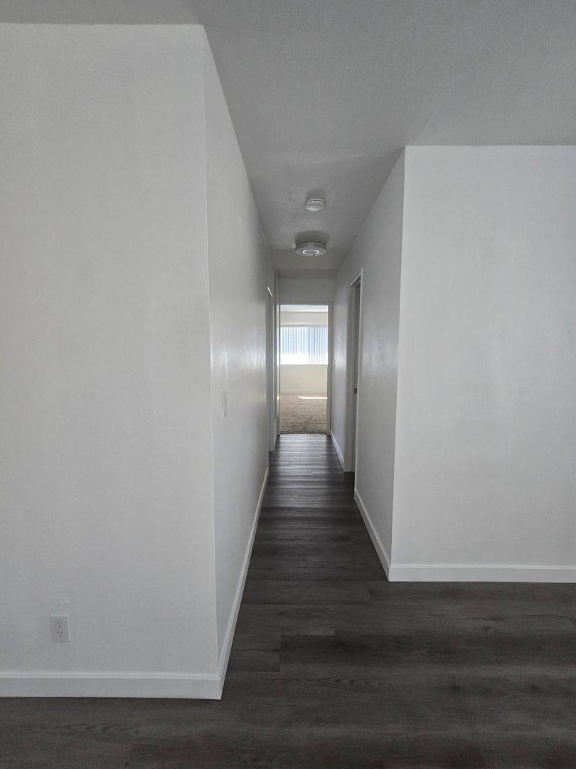 Apartment for rent at 2650 E Park Lane, Anaheim, CA 92806
