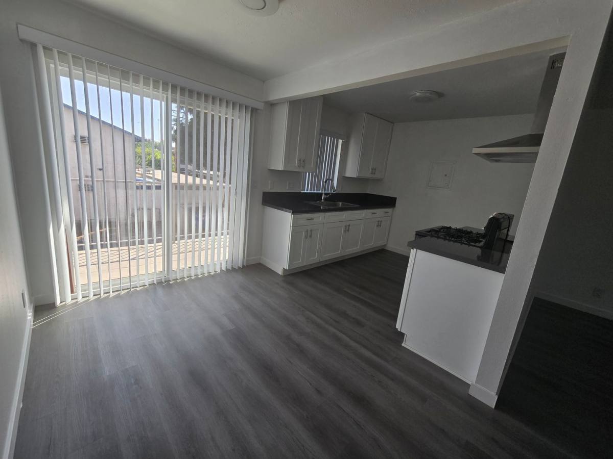 Apartment for rent at 2650 E Park Lane, Anaheim, CA 92806