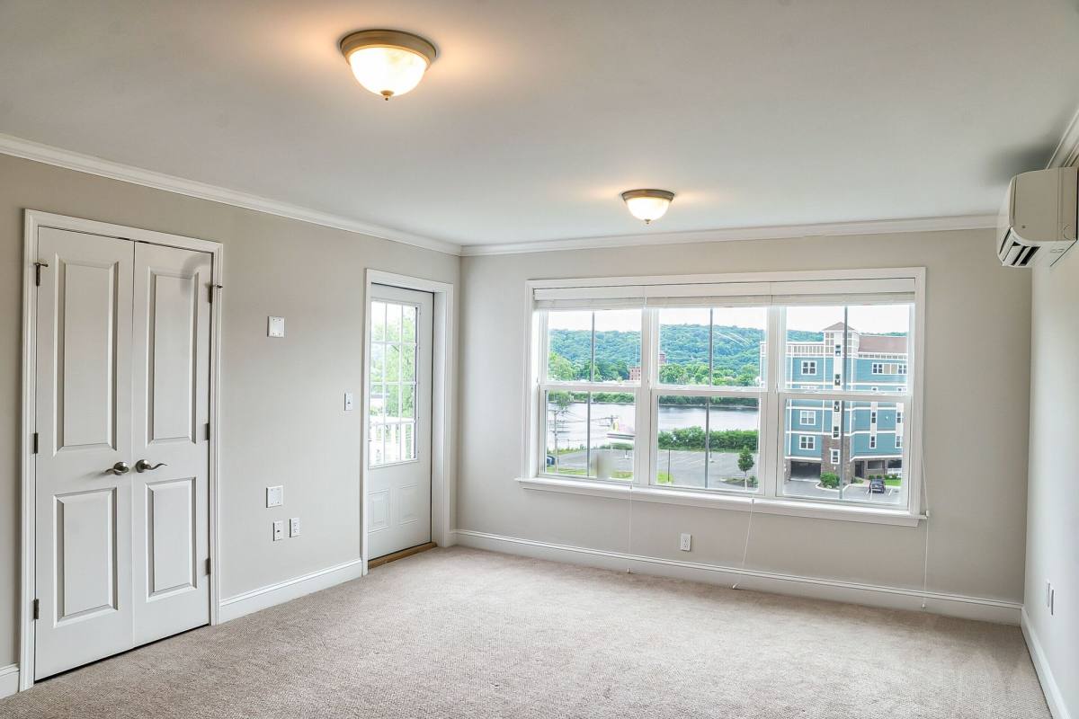 Apartment for rent at 1000 Hudson Square, Cohoes, NY 12047