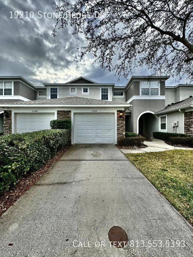 Townhouse for rent at 19210 Stone Hedge Dr, Tampa, FL 33647
