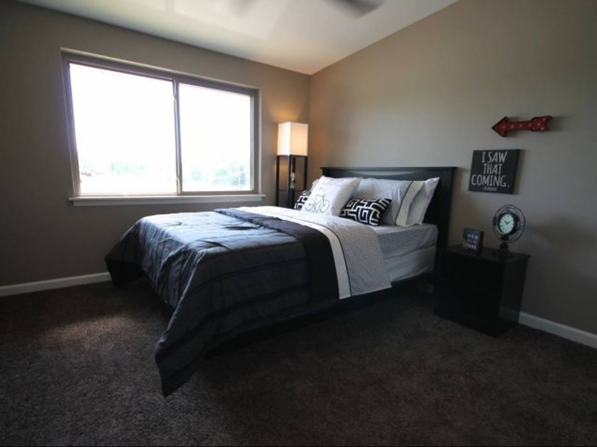 Apartment for rent at 300 S Main St, Edwardsville, IL 62025