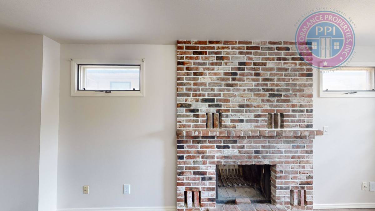 Apartment for rent at 1625 NW 25th Ave, Portland, OR 97210