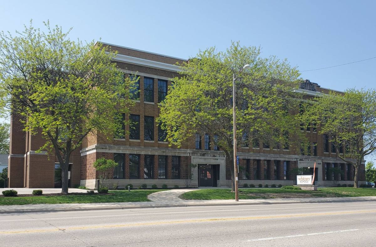 Apartment for rent at 215 N Webster Ave, Green Bay, WI 54301