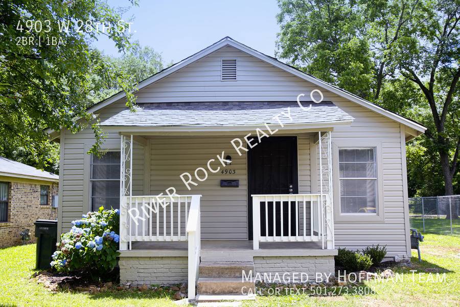 House for rent at 4903 W 28th St, Little Rock, AR 72204