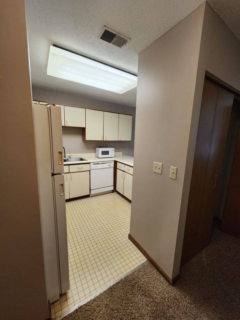 Apartment for rent at 1730 S 11th St, Omaha, NE 68108