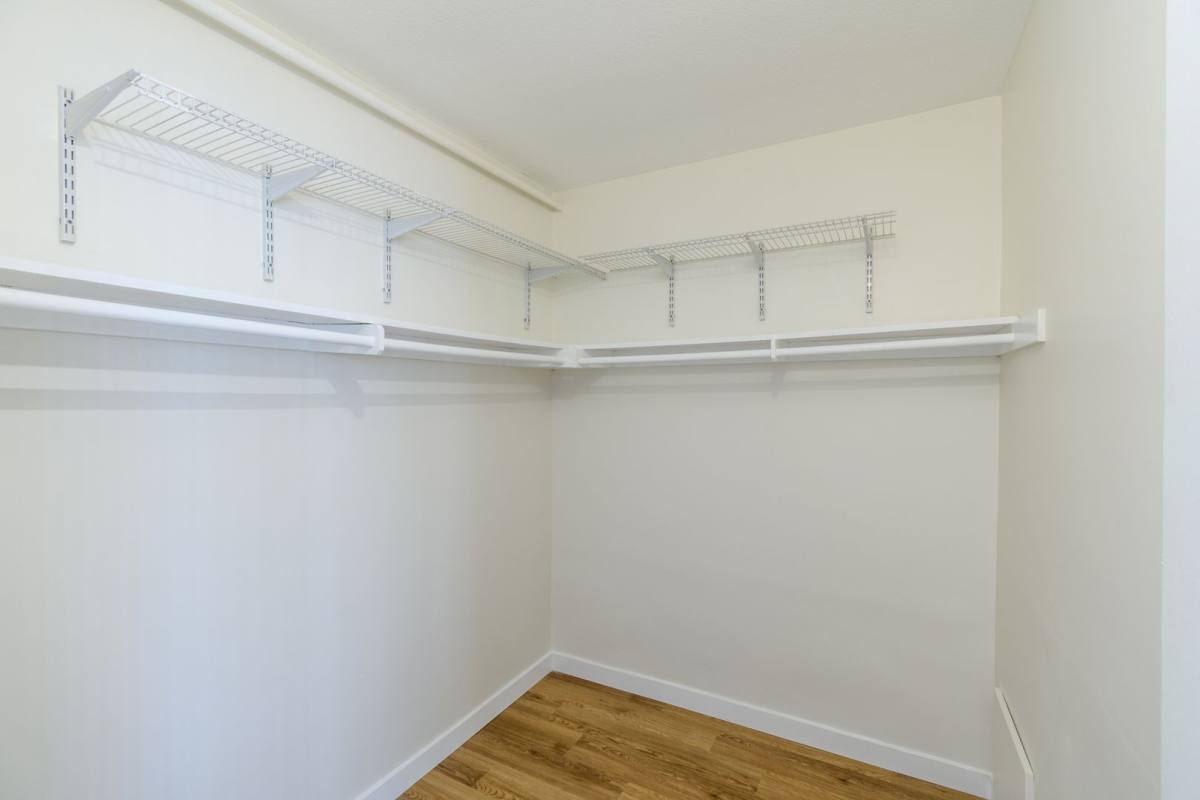 Apartment for rent at 12571 Kensington Lane, Garden Grove, CA 92840
