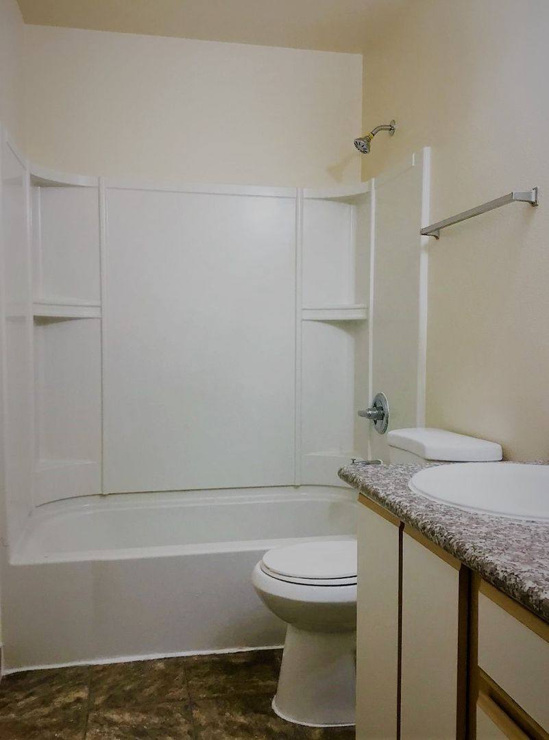 Apartment for rent at 911 SE 187th Ave, Portland, OR 97233