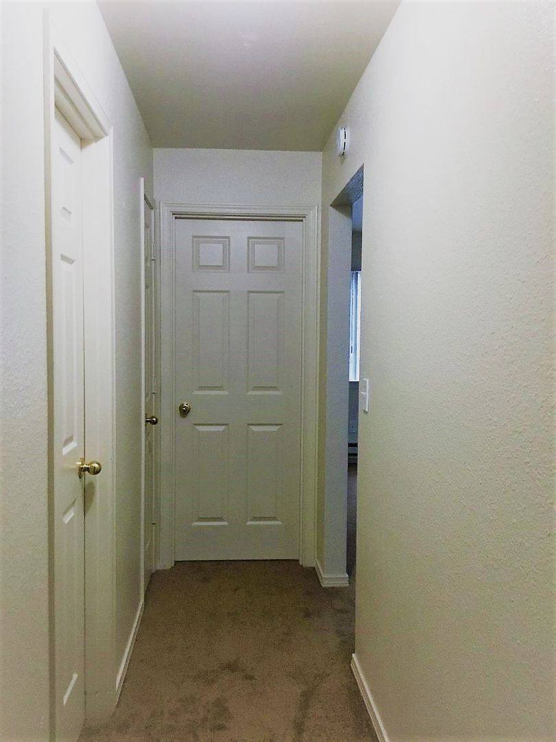 Apartment for rent at 911 SE 187th Ave, Portland, OR 97233