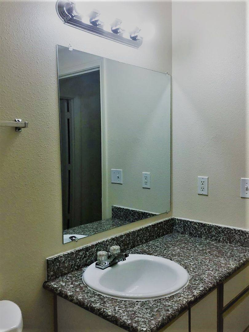 Apartment for rent at 911 SE 187th Ave, Portland, OR 97233