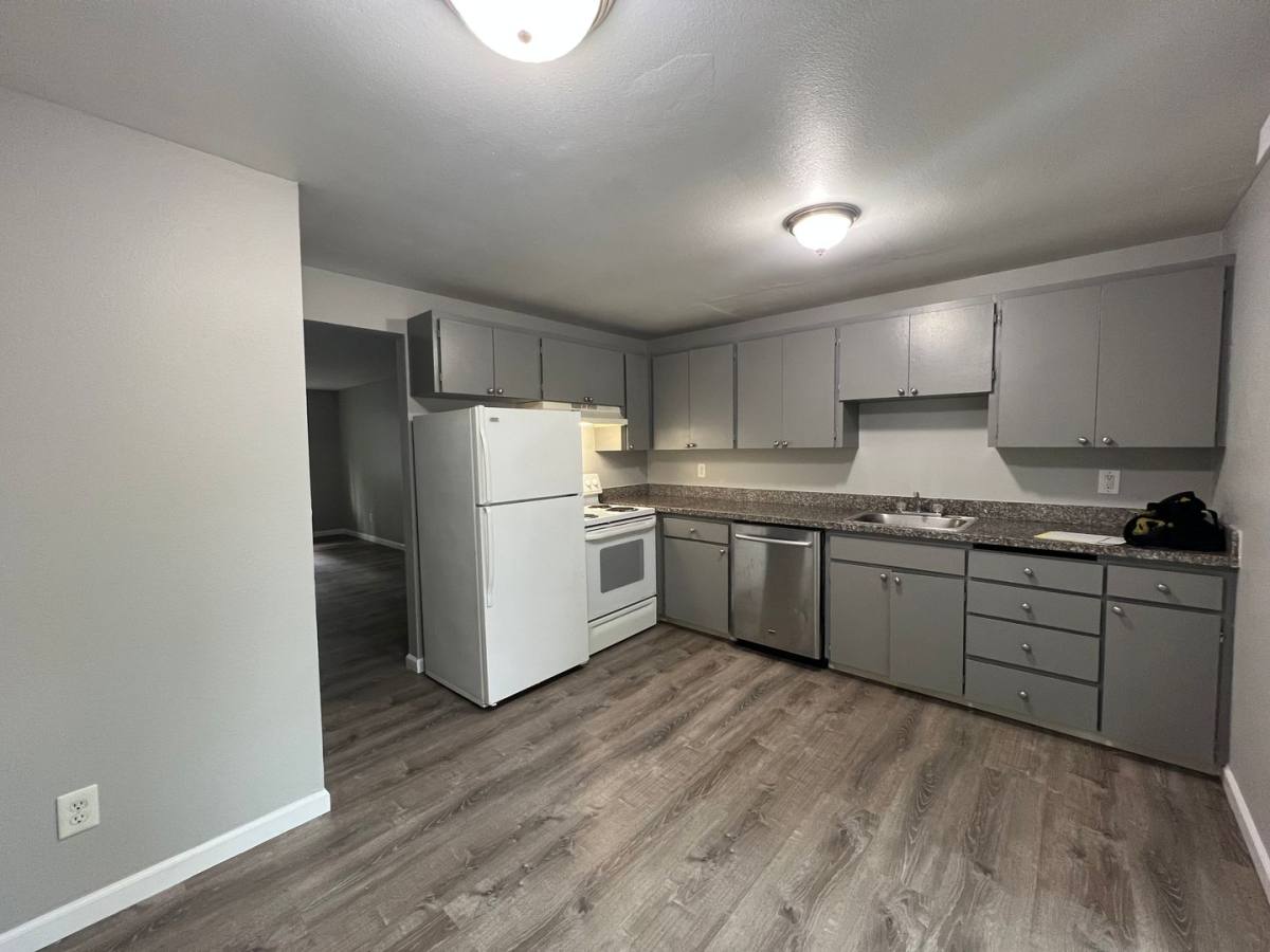 Apartment for rent at 911 SE 187th Ave, Portland, OR 97233