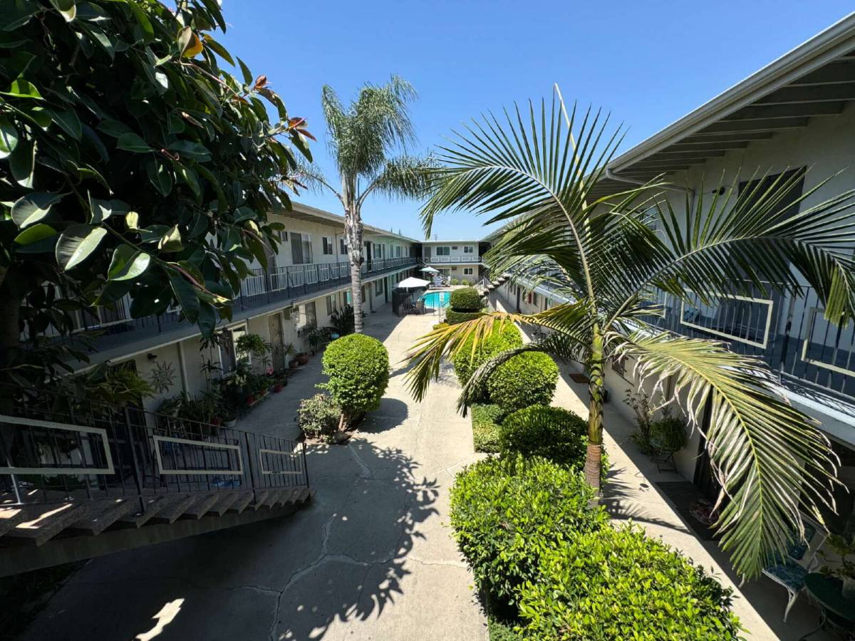 Apartment for rent at 7745 Laurel Canyon Blvd #29, North Hollywood, CA 91605