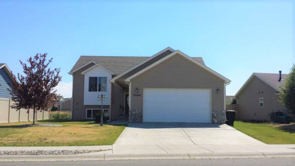 House for rent at 5238 Sacajawea Dr, Billings, MT 59101