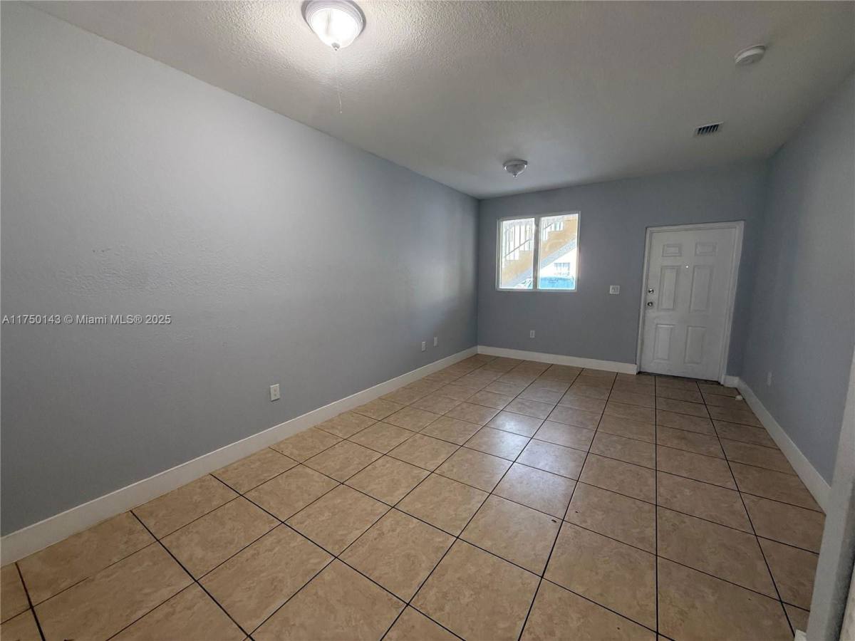 Apartment for rent at 1568 SE 26th St, Homestead, FL 33035