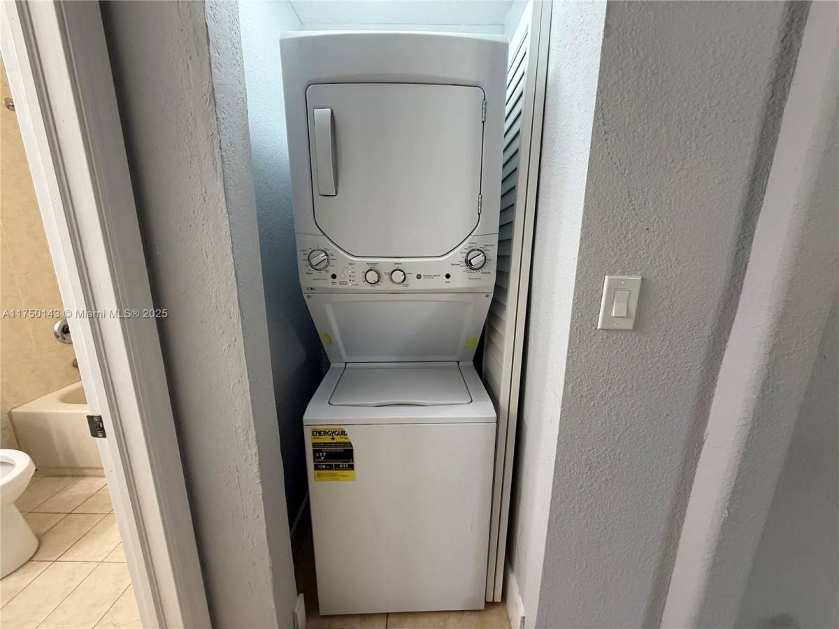 Apartment for rent at 1568 SE 26th St, Homestead, FL 33035