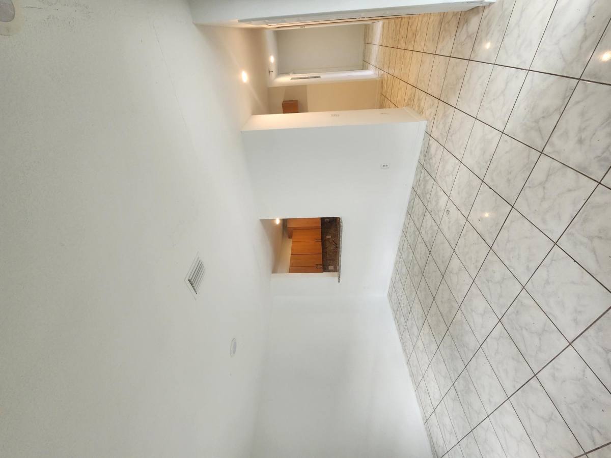 Apartment for rent at 1900 NW 76th St #1970, Miami, FL 33147