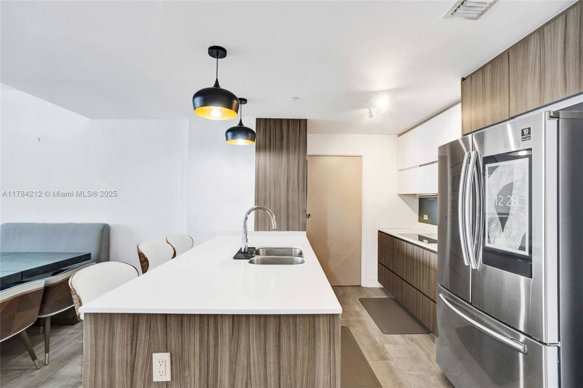 Apartment for rent at 600 NE 27th St #1502, Miami, FL 33137