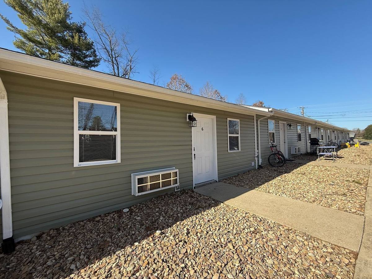 Apartment for rent at 402 Mount Bethel Rd, Greeneville, TN 37745